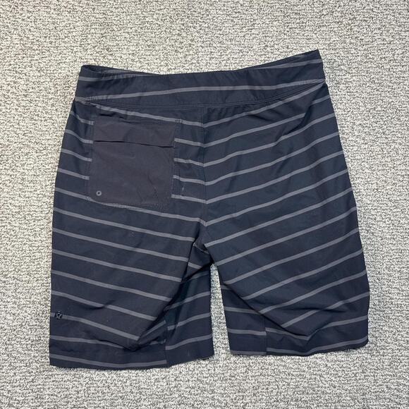 Mens lululemon swim trunks - Picture 2 of 4